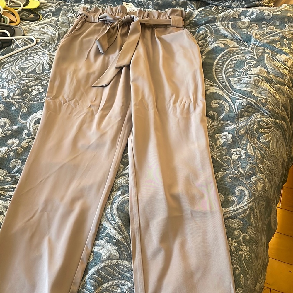 Taupe dress pant never worn tags still attached